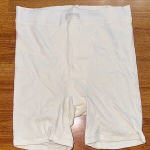 SKIMS Soft Lounge Boxers NEW WITHOUT TAGS